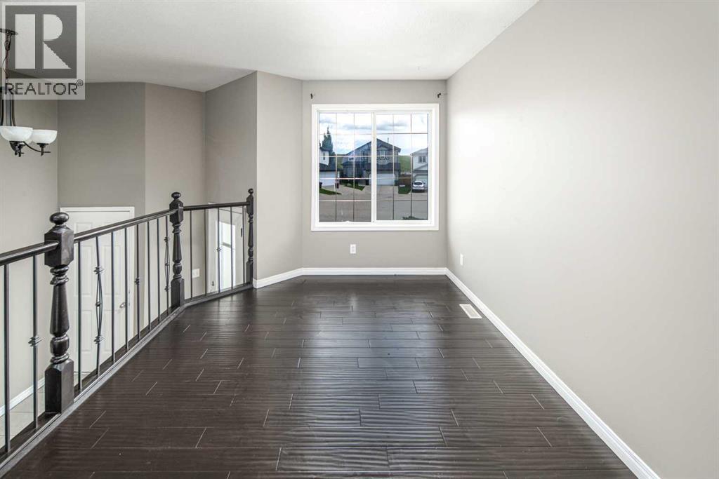 Single Family House Bi-level for Sale in  Royal Birch Manor NW Royal Oak Calgary 