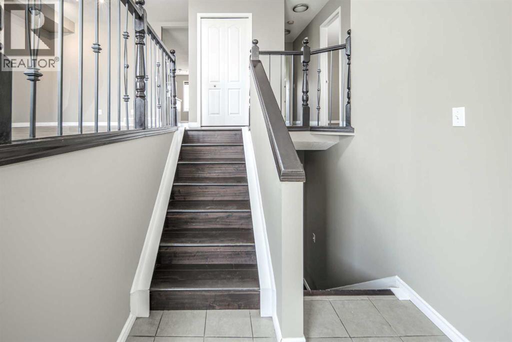 Single Family House Bi-level for Sale in  Royal Birch Manor NW Royal Oak Calgary 