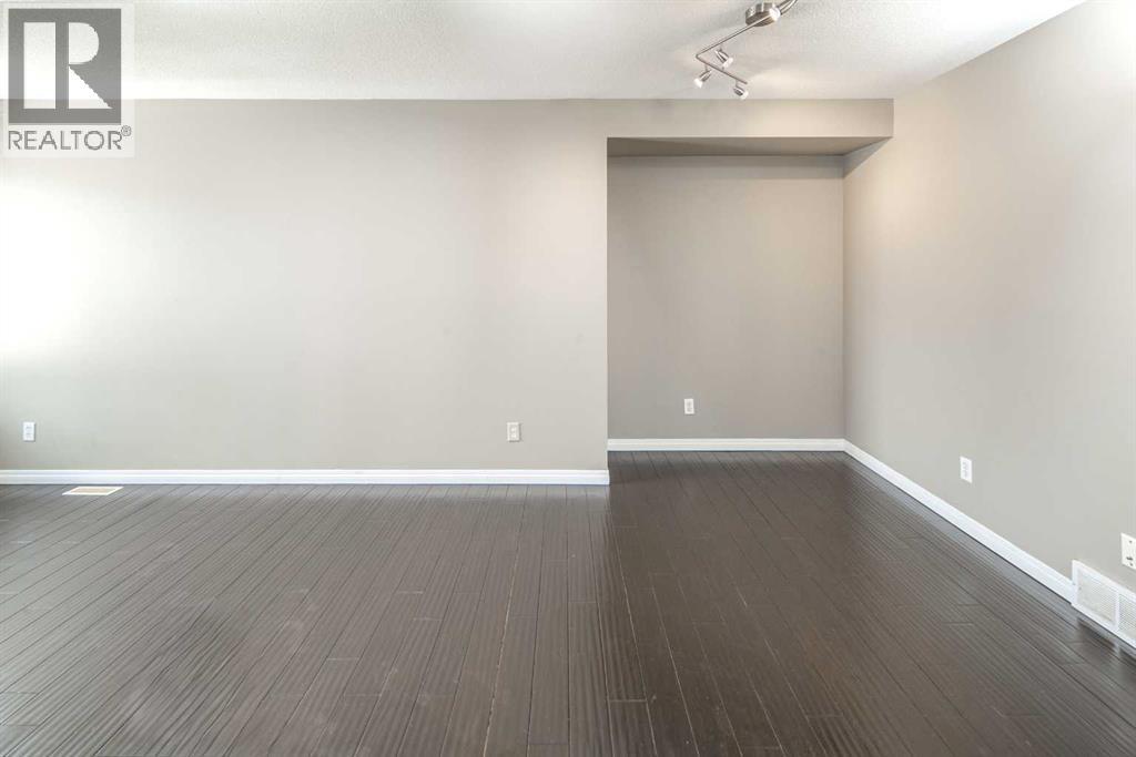 Single Family House Bi-level for Sale in  Royal Birch Manor NW Royal Oak Calgary 