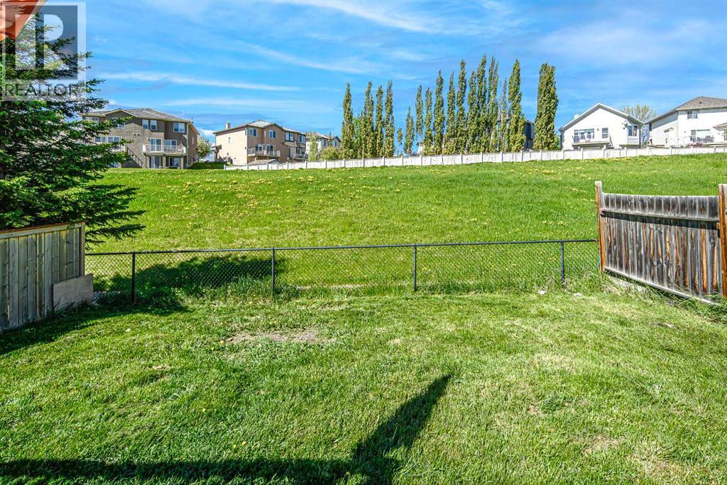 Single Family House Bi-level for Sale in  Royal Birch Manor NW Royal Oak Calgary 