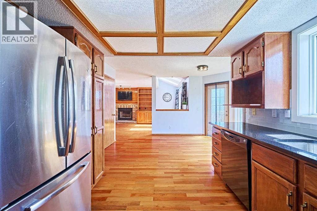 Single Family House for Sale in  Hawkstone Drive NW Hawkwood Calgary 