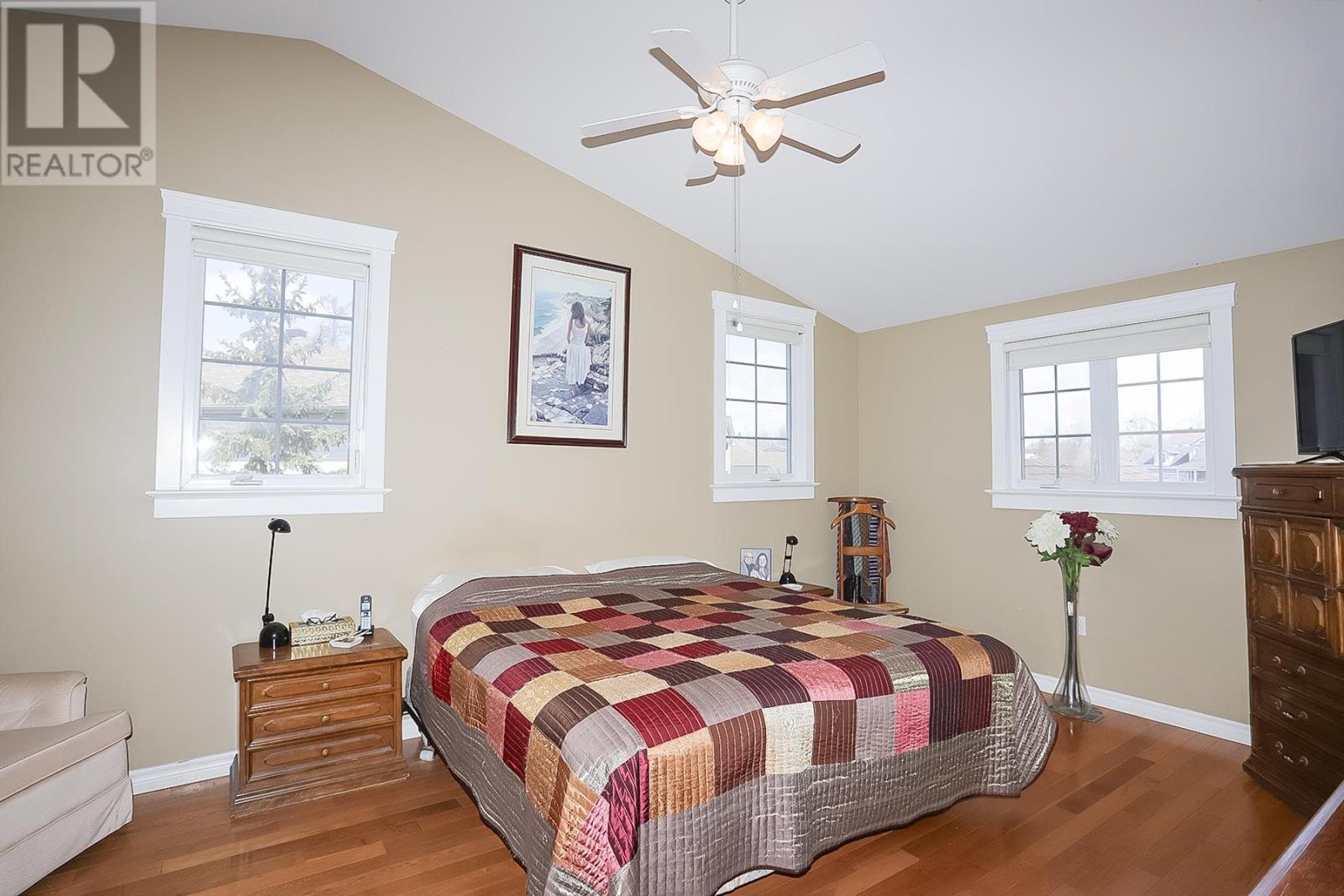 Photo 28 of 42 Cody Point Ct, Sault Ste Marie ON