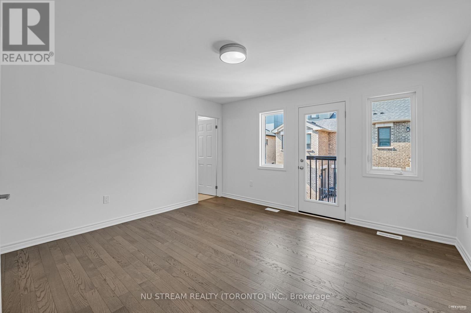 Photo 14 of 3034 Merrick Road, Oakville ON