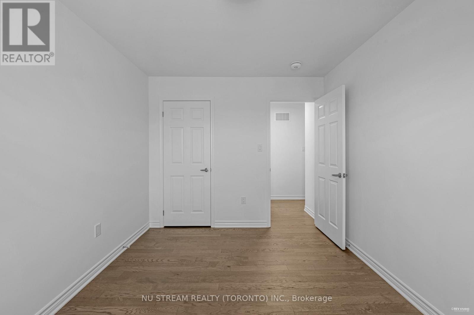 Photo 25 of 3034 Merrick Road, Oakville ON
