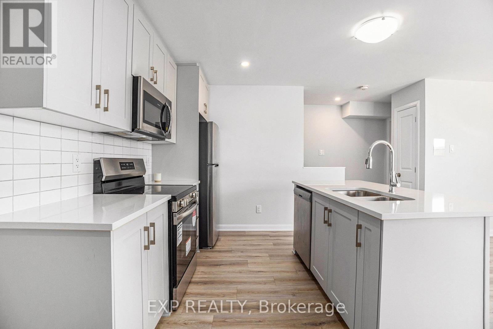 Photo 10 of 1523 Creekway Private, Ottawa ON