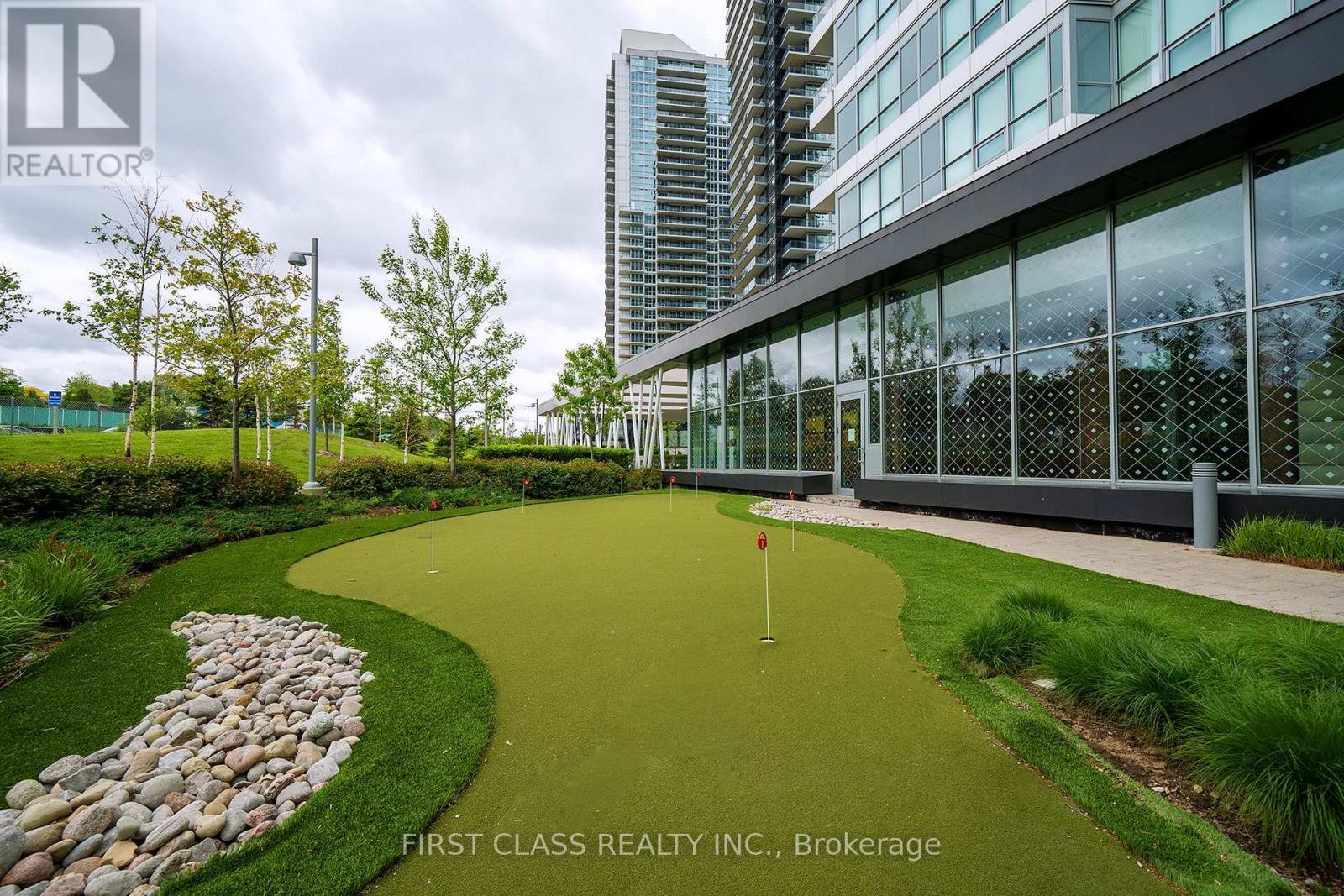 Photo 27 of 3603 117 Mcmahon Drive, Toronto ON