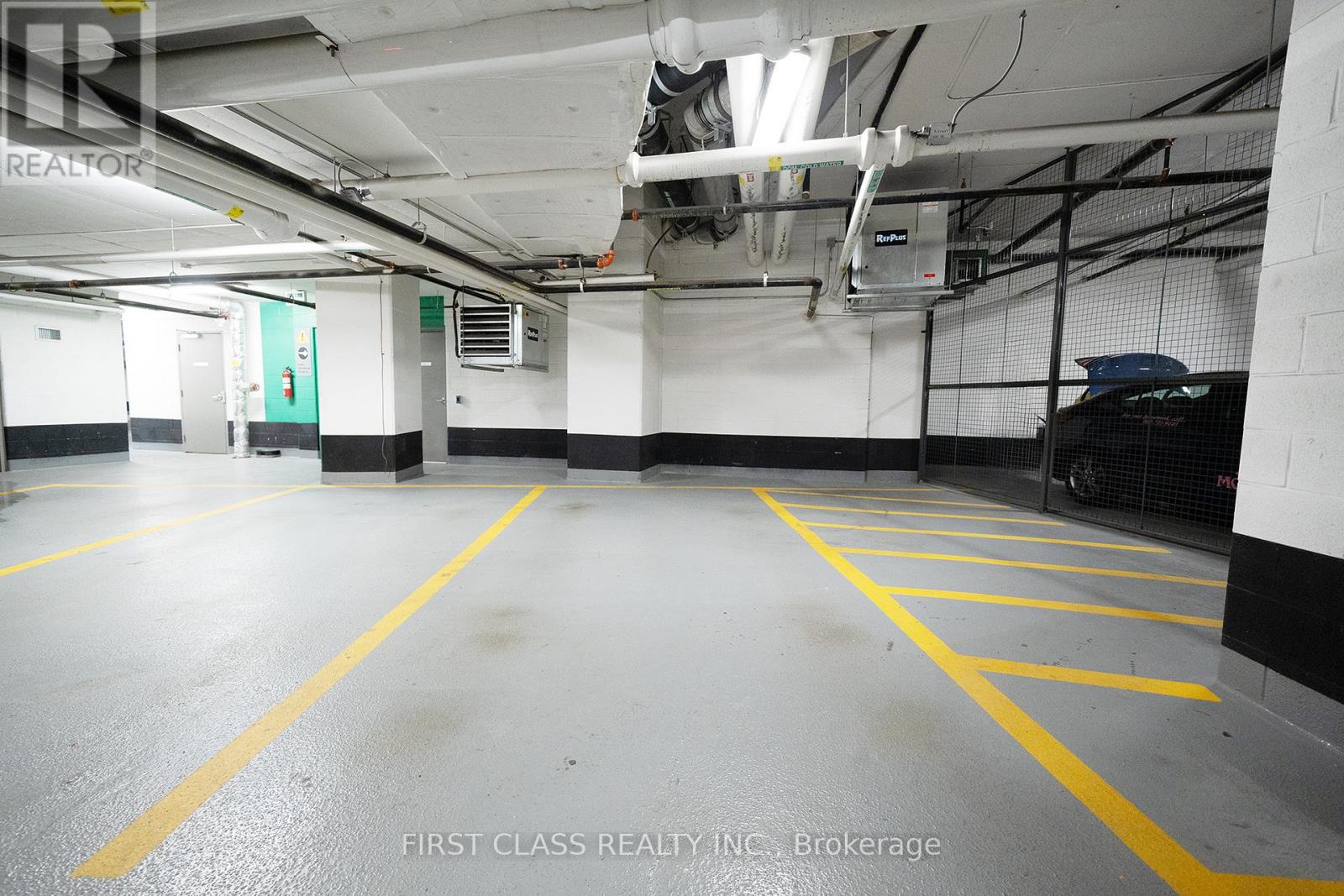 Photo 30 of 3603 117 Mcmahon Drive, Toronto ON