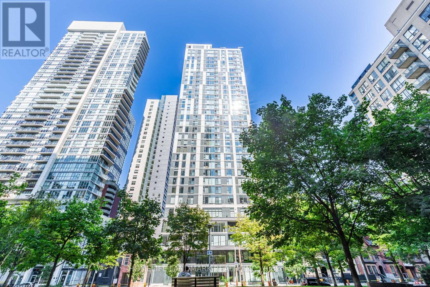 Photo 1 of 2501 65 Mutual Street, Toronto ON