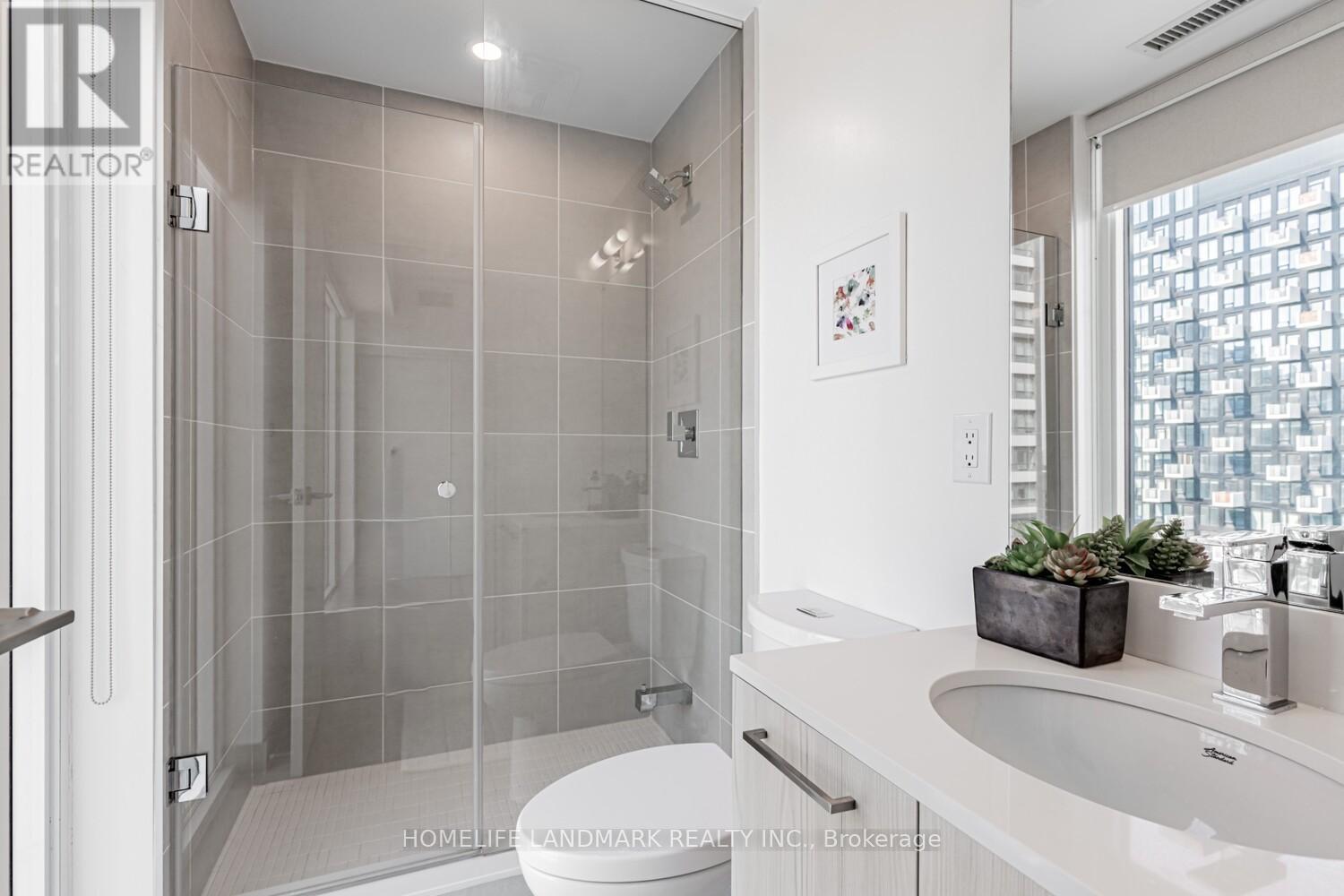 Photo 13 of 2501 65 Mutual Street, Toronto ON