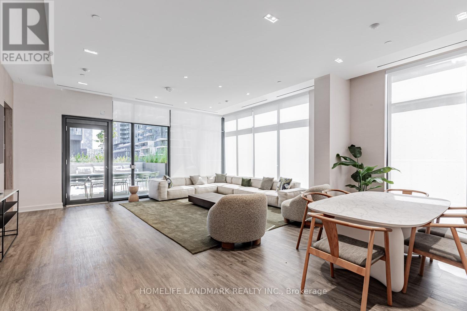 Photo 21 of 2501 65 Mutual Street, Toronto ON