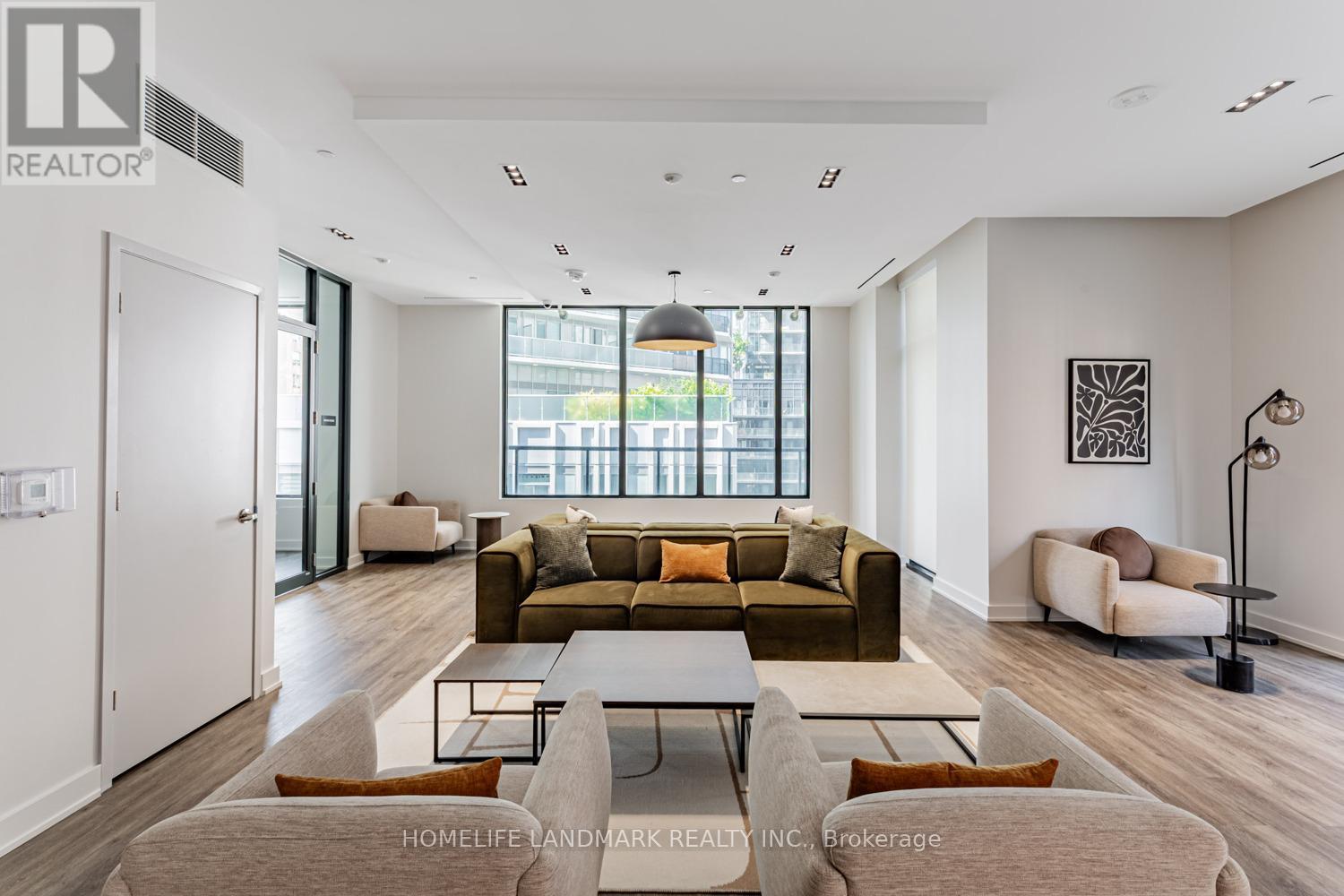 Photo 28 of 2501 65 Mutual Street, Toronto ON