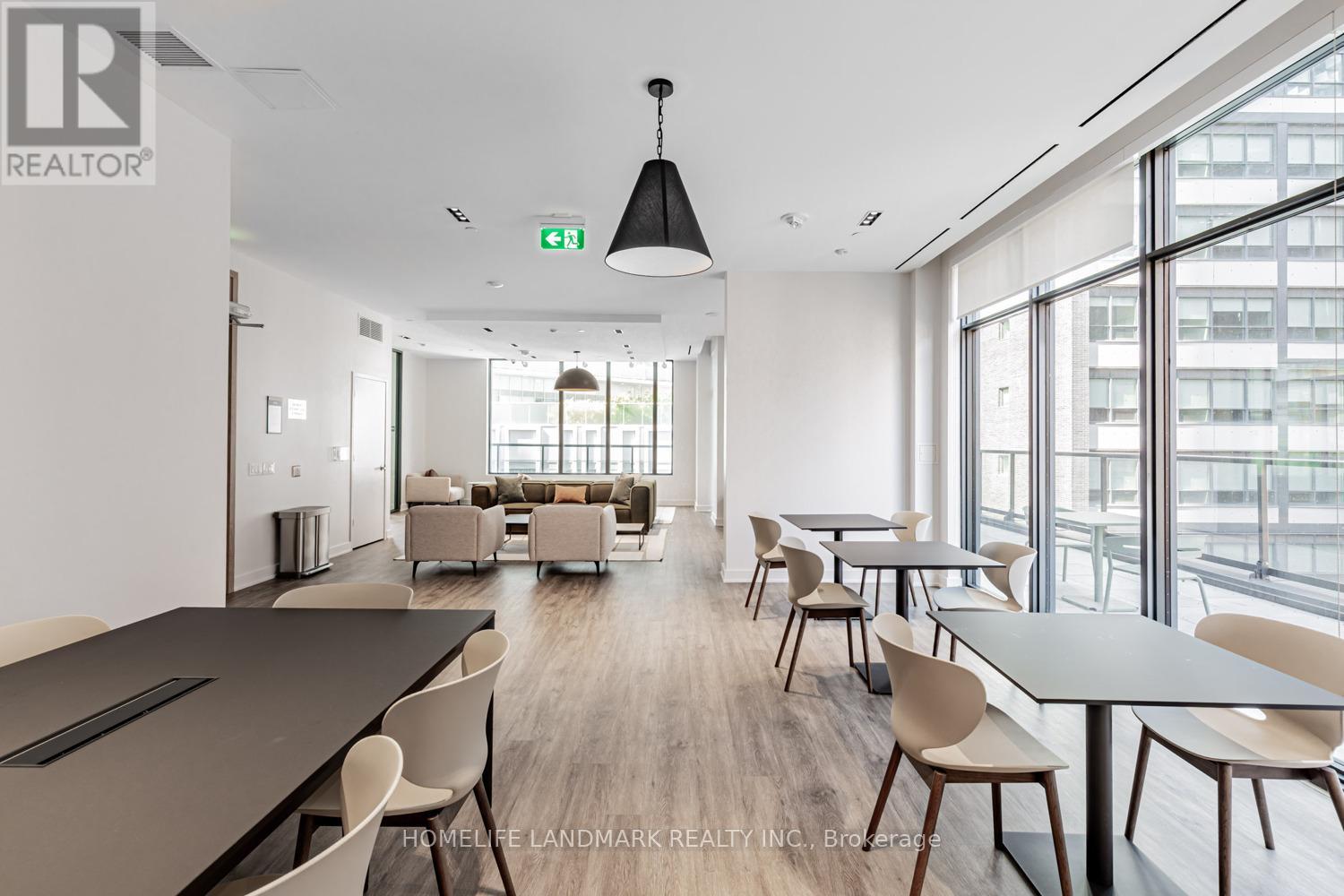 Photo 31 of 2501 65 Mutual Street, Toronto ON