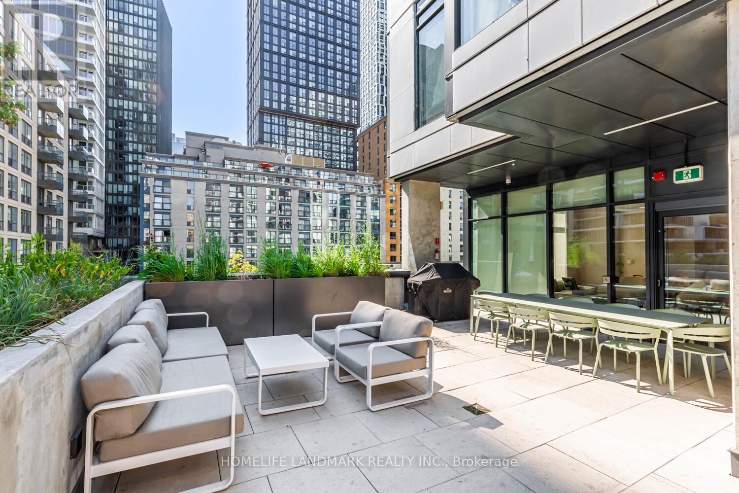Photo 32 of 2501 65 Mutual Street, Toronto ON