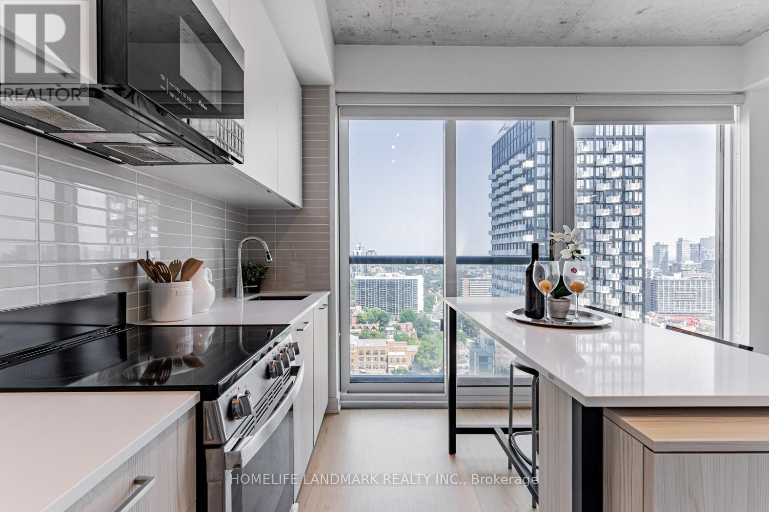 Photo 7 of 2501 65 Mutual Street, Toronto ON