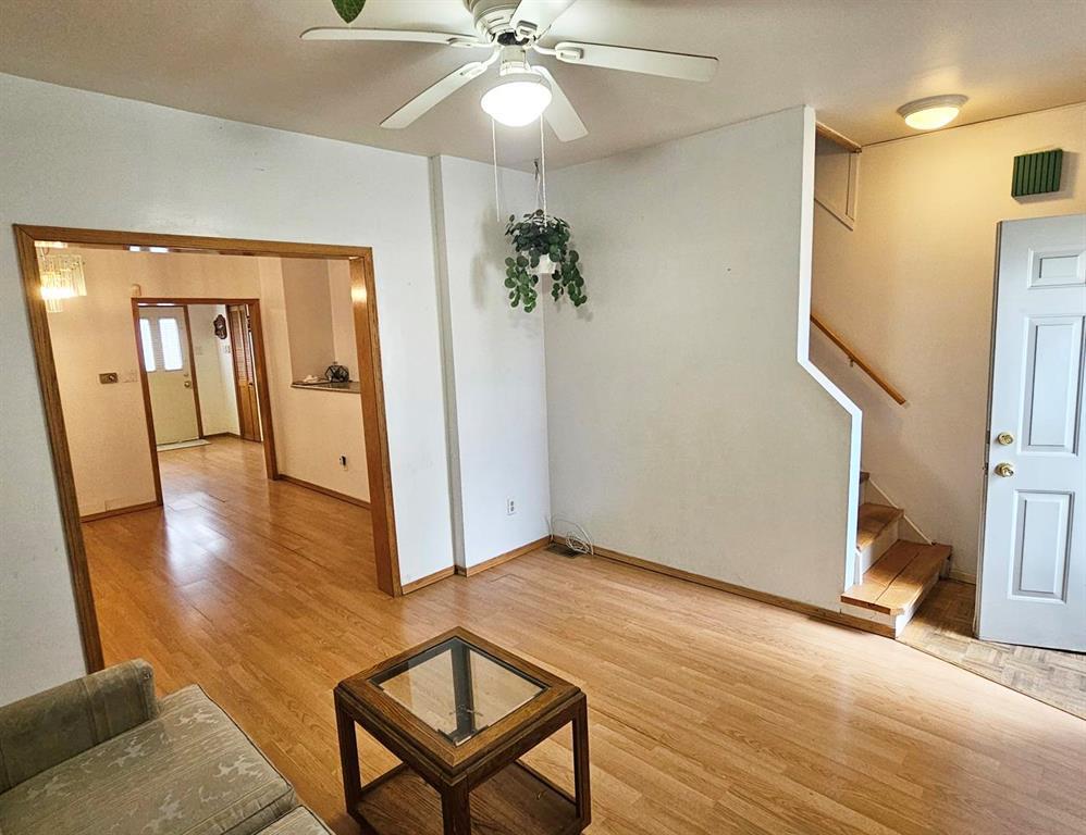 Photo 2 of 444 Salter Street, Winnipeg MB