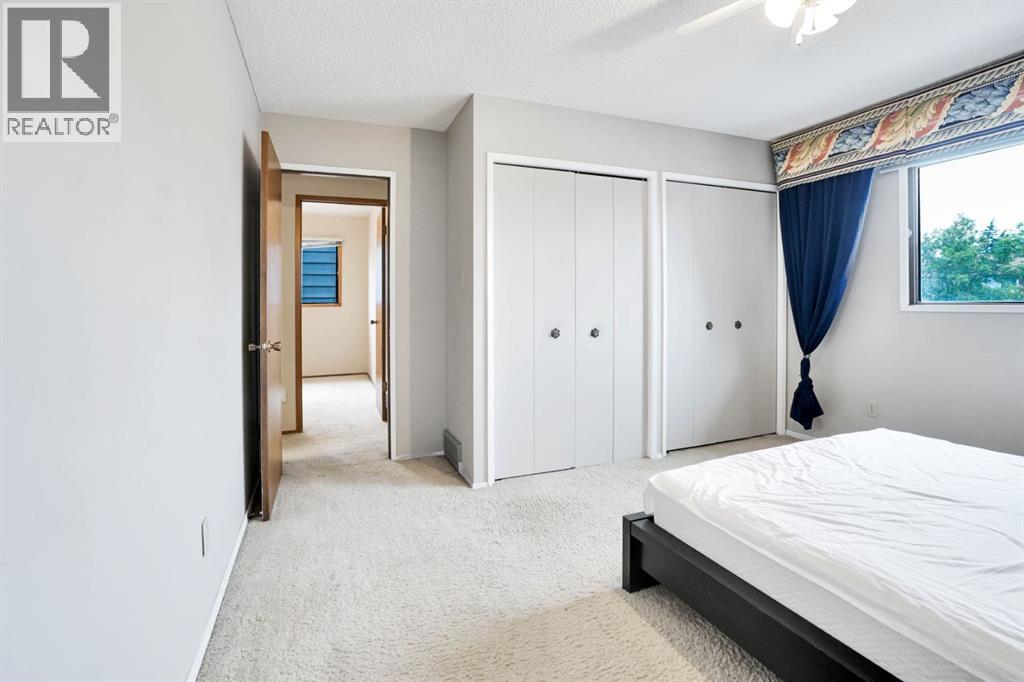 Single Family House 4 Level for Sale in  Coach Hill Road SW Coach Hill Calgary 