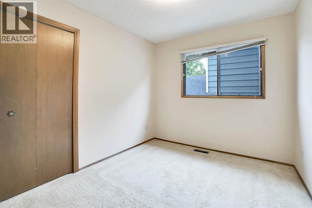 Single Family House 4 Level for Sale in  Coach Hill Road SW Coach Hill Calgary 