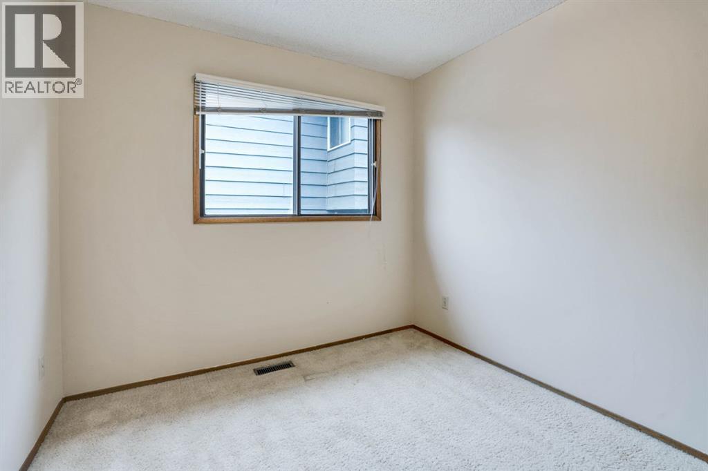Single Family House 4 Level for Sale in  Coach Hill Road SW Coach Hill Calgary 