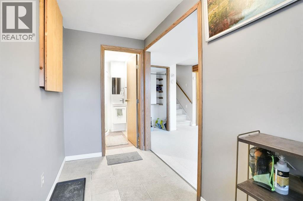 Single Family House 4 Level for Sale in  Coach Hill Road SW Coach Hill Calgary 