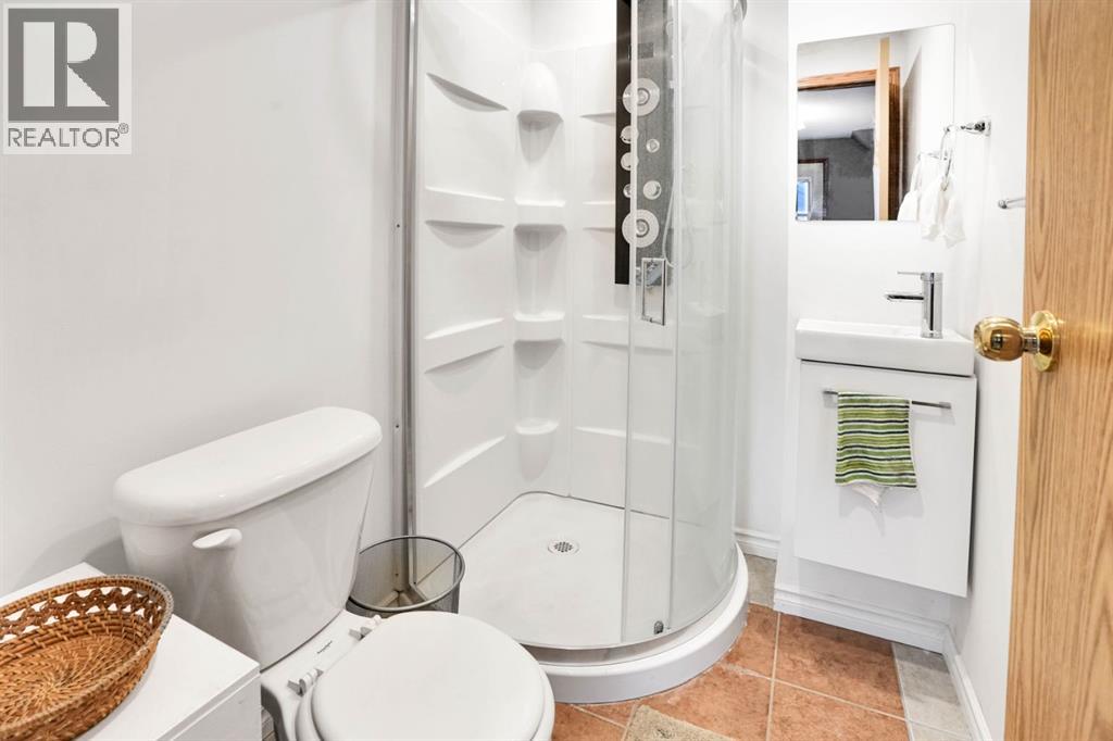 Single Family House 4 Level for Sale in  Coach Hill Road SW Coach Hill Calgary 