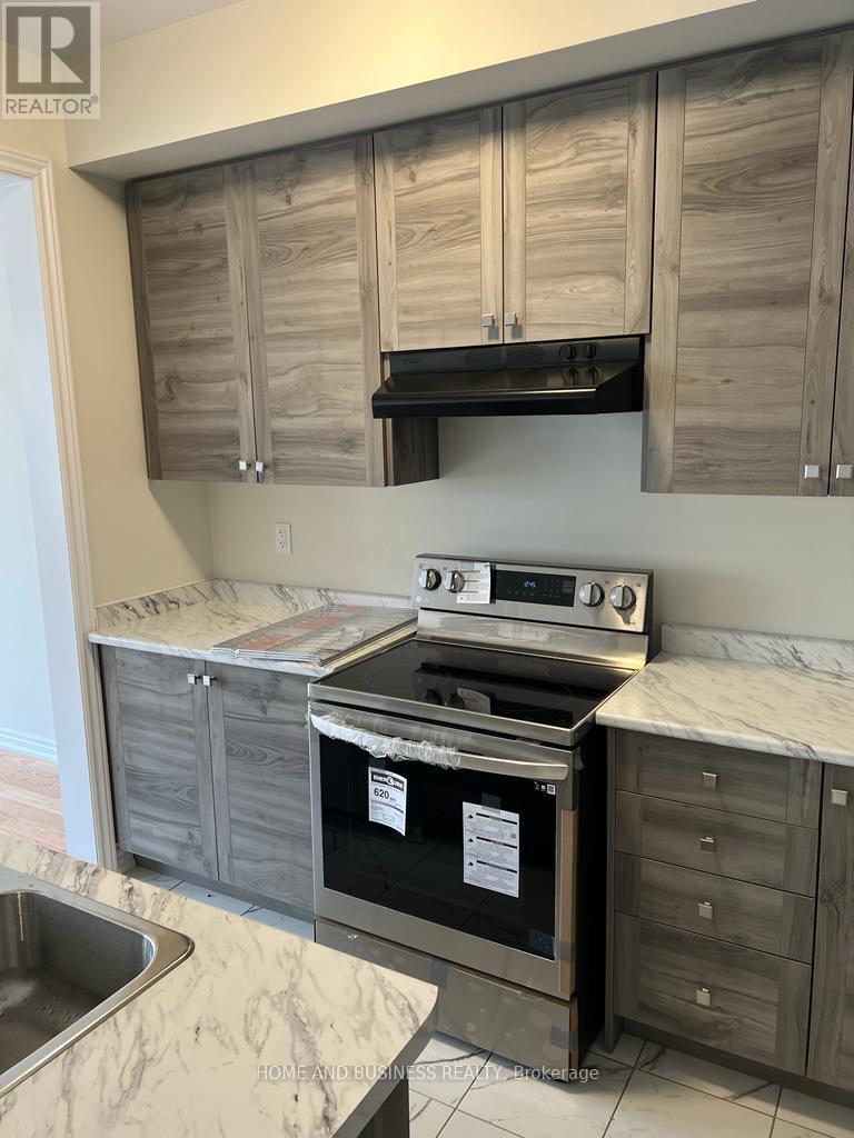Photo 13 of 16 Amos Avenue, Brantford ON