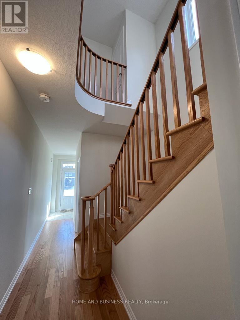 Photo 18 of 16 Amos Avenue, Brantford ON