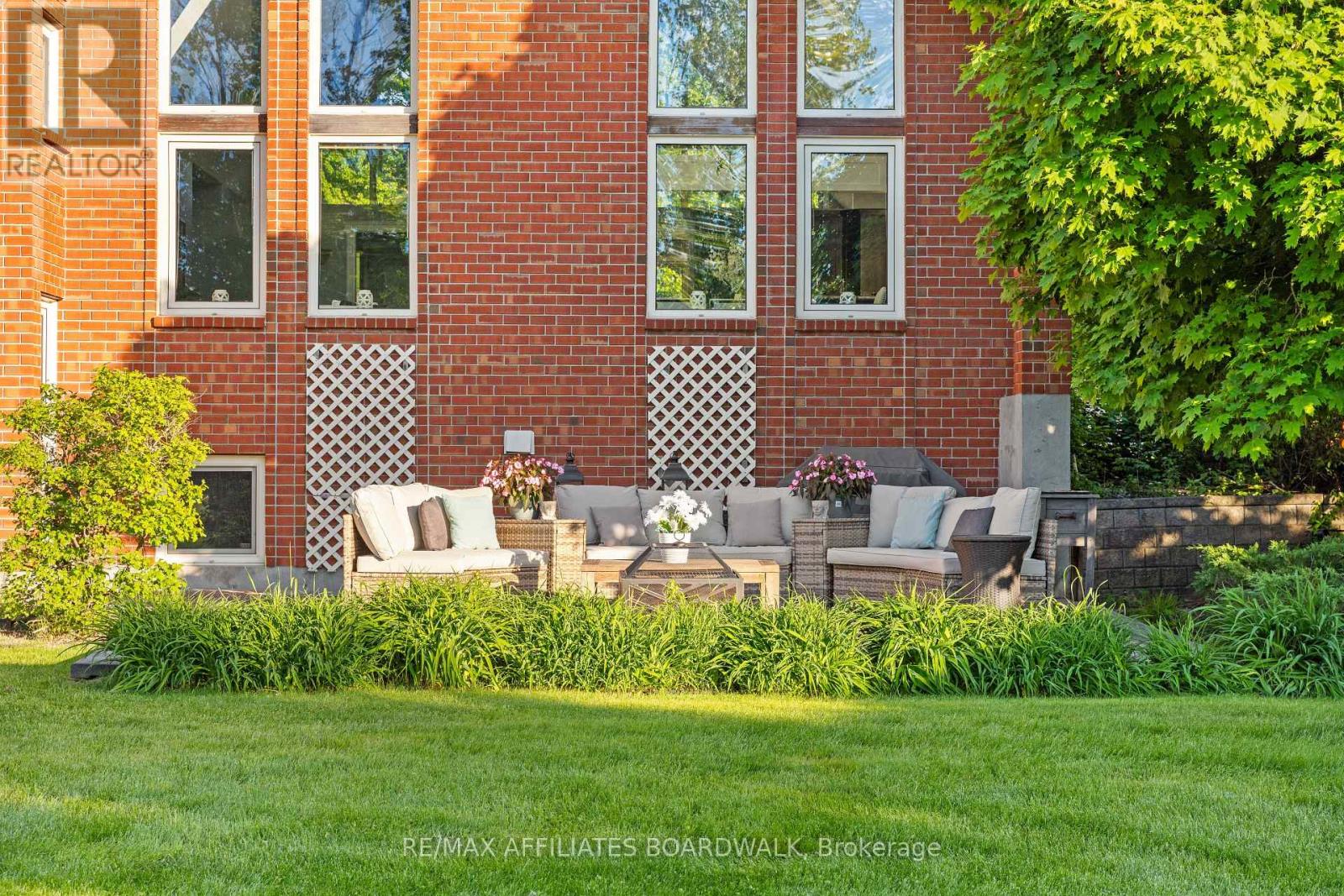 Photo 38 of 1700 Lakeshore Drive, Ottawa ON