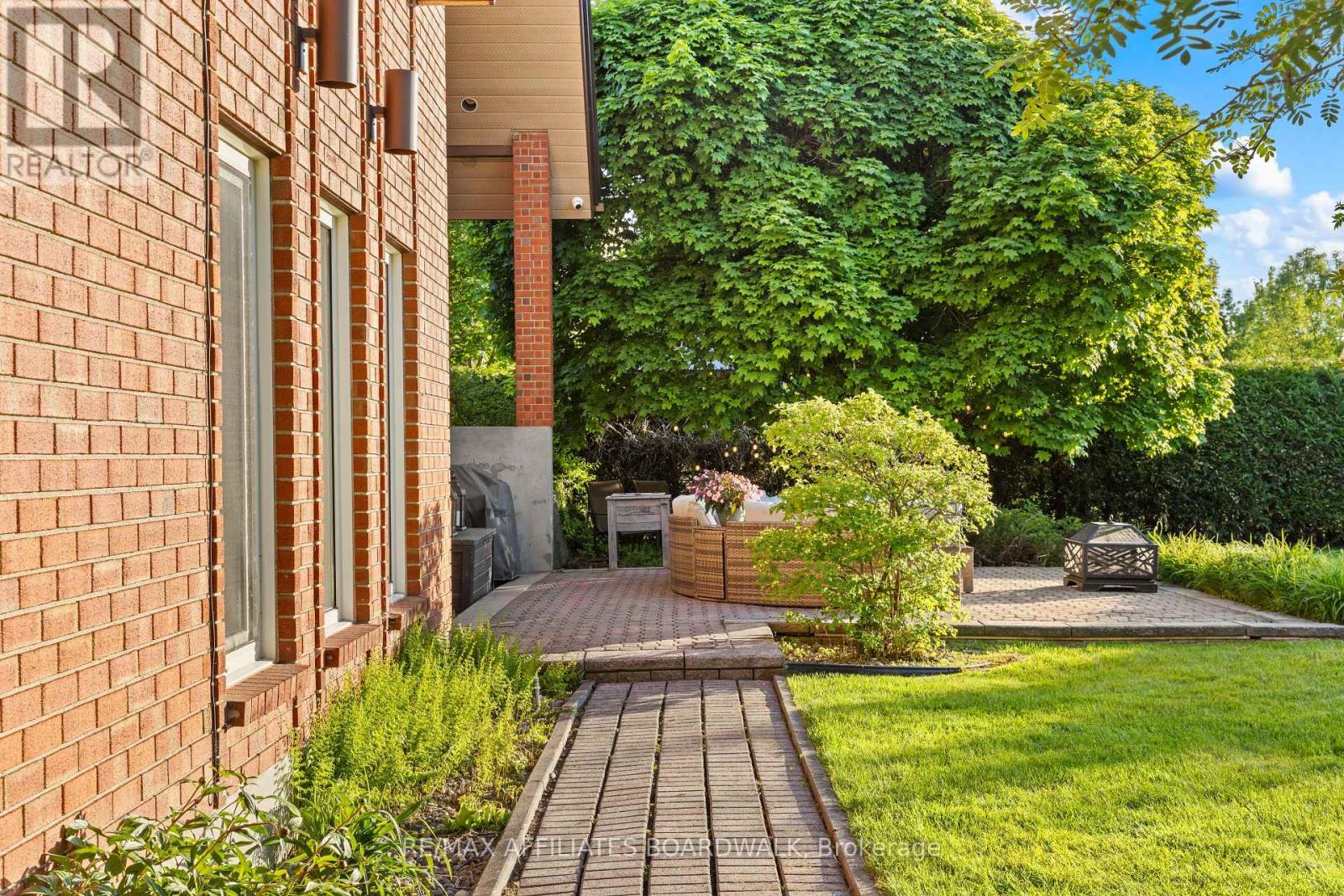 Photo 43 of 1700 Lakeshore Drive, Ottawa ON