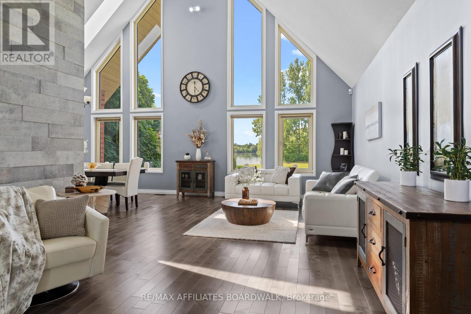 Photo 9 of 1700 Lakeshore Drive, Ottawa ON