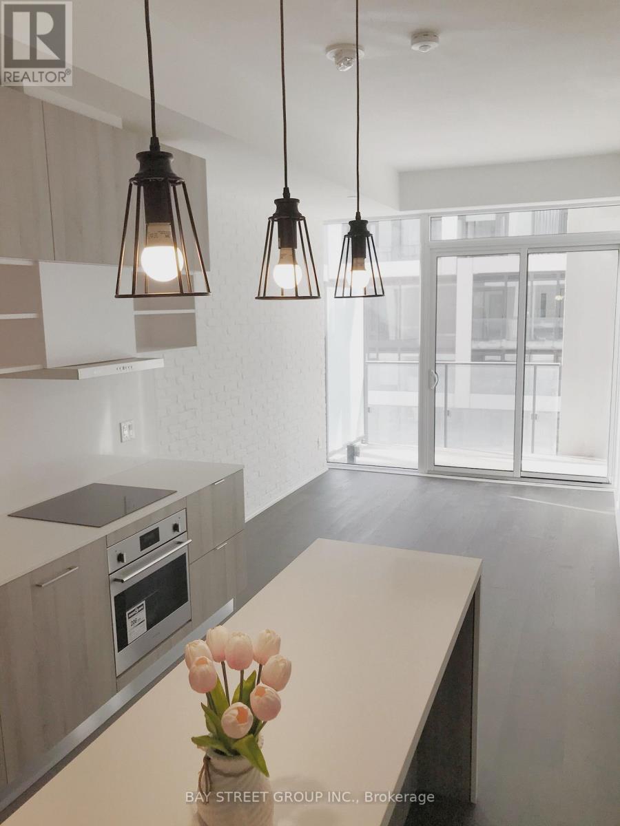 Photo 6 of 902 5 Soudan Avenue, Toronto ON