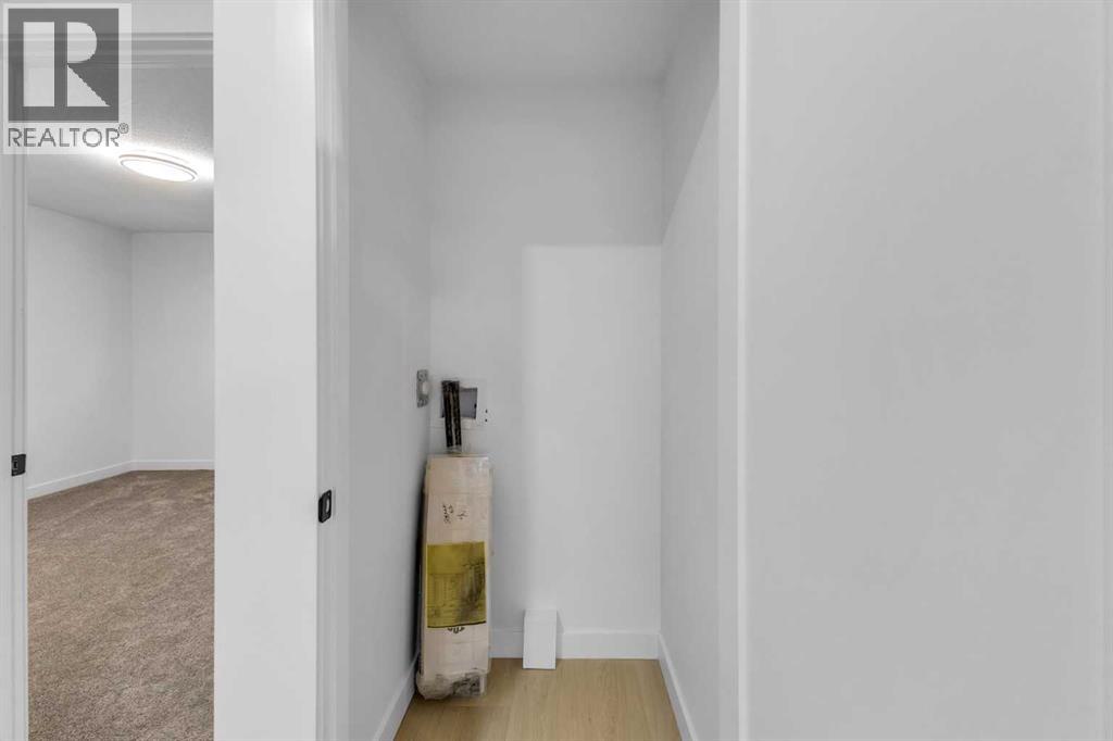 Single Family House Bi-level for Sale in  Bernard Place NW Beddington Heights Calgary 
