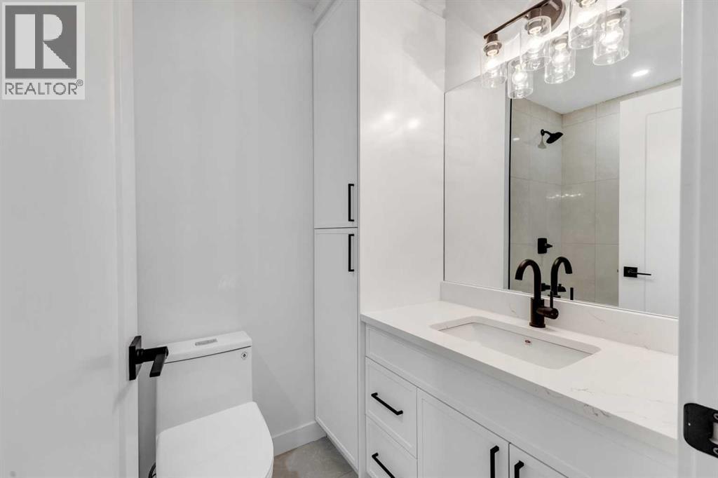 Single Family House Bi-level for Sale in  Bernard Place NW Beddington Heights Calgary 