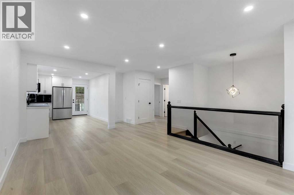 Single Family House Bi-level for Sale in  Bernard Place NW Beddington Heights Calgary 