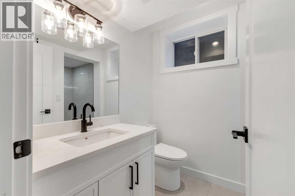 Single Family House Bi-level for Sale in  Bernard Place NW Beddington Heights Calgary 