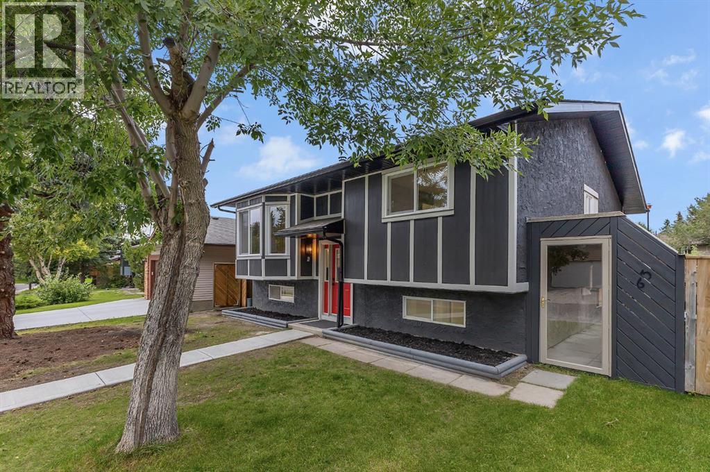 Single Family House Bi-level for Sale in  Bernard Place NW Beddington Heights Calgary 