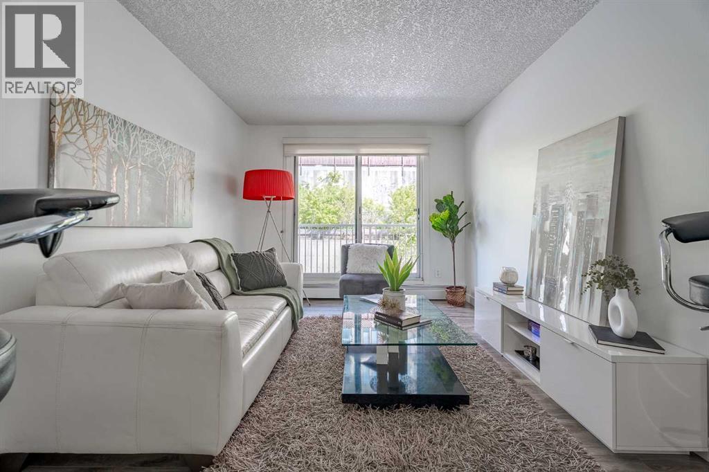 Photo 4 of 104 638 Meredith Road Ne, Calgary AB