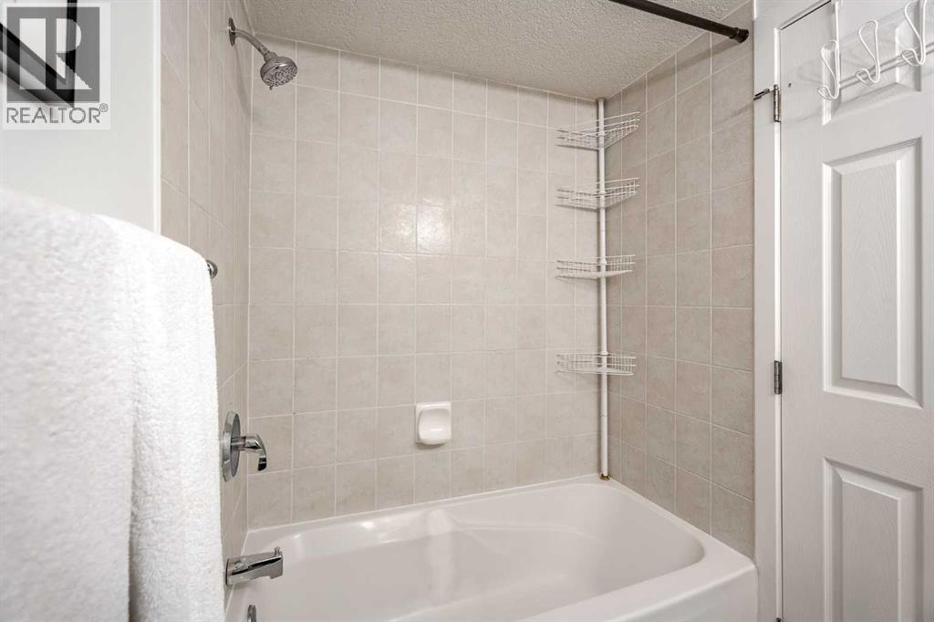 Photo 10 of 104 638 Meredith Road Ne, Calgary AB