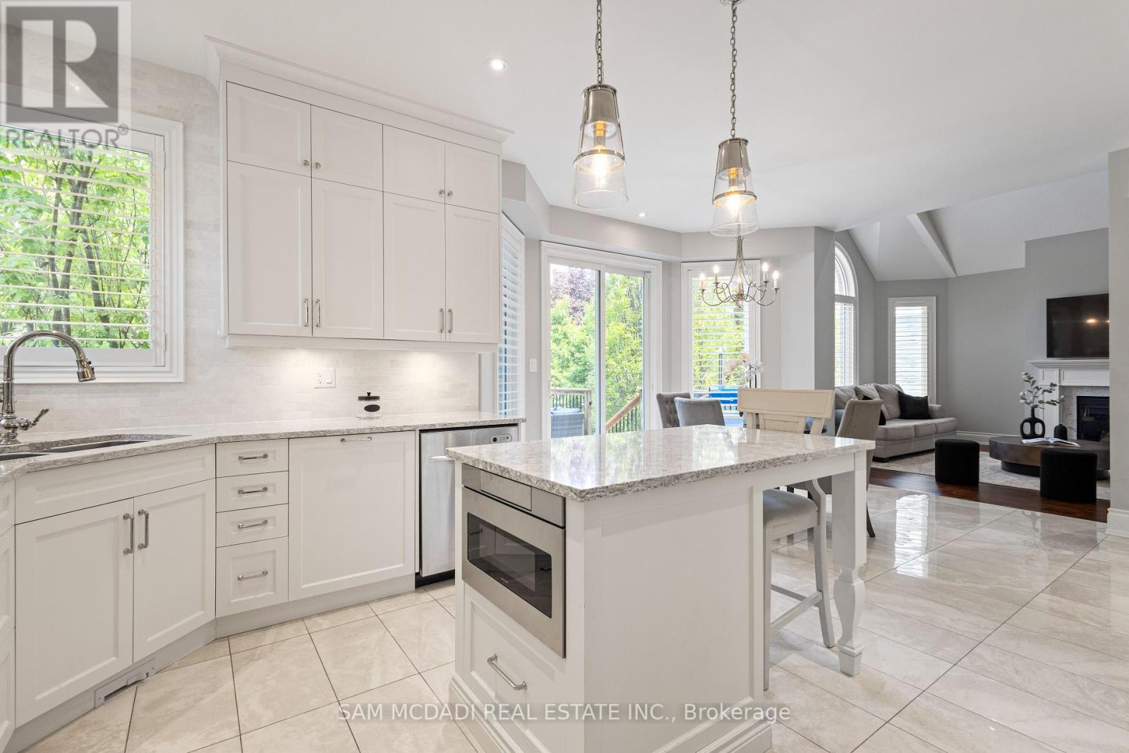 Photo 15 of 4173 Kane Crescent, Burlington ON