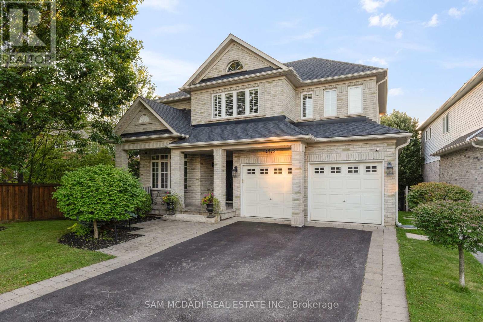 Photo 2 of 4173 Kane Crescent, Burlington ON
