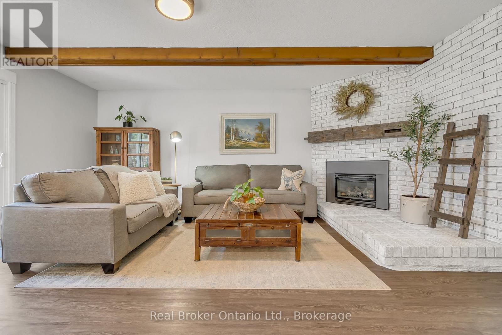 Photo 15 of 6566 Concession Rd 4 Road, Puslinch ON