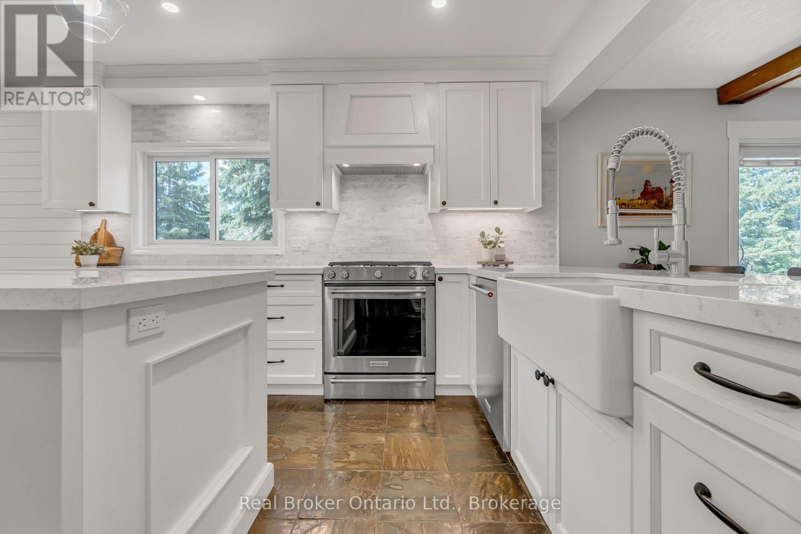 Photo 13 of 6566 Concession Rd 4 Road, Puslinch ON