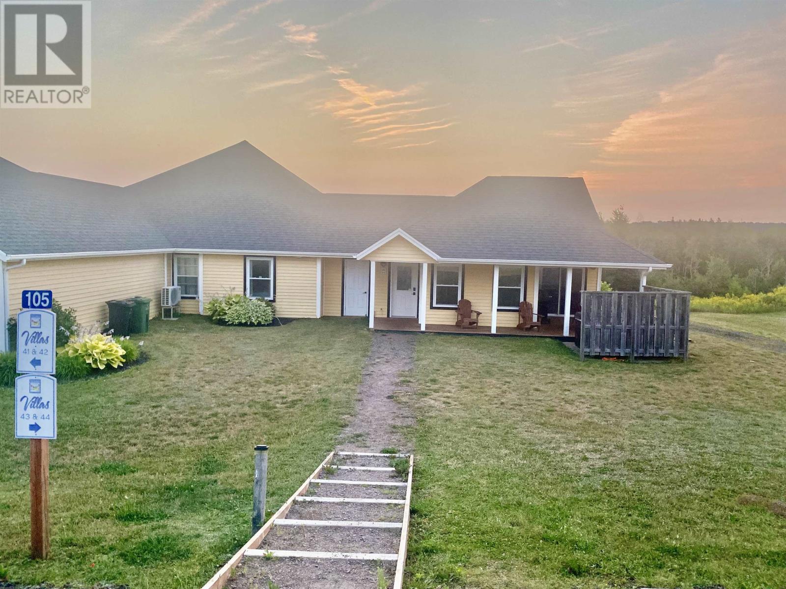 #44 105 SCHOOLHOUSE LANE - 1