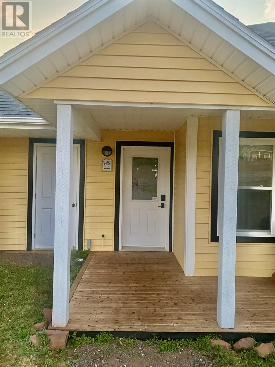 #44 105 SCHOOLHOUSE LANE - 2