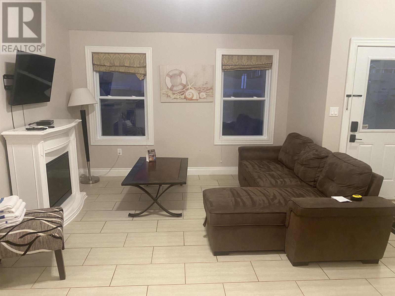#44 105 SCHOOLHOUSE LANE - 6