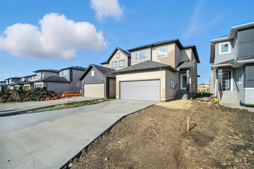 Photo 41 of 124 Ken Butchart Crescent, Winnipeg MB