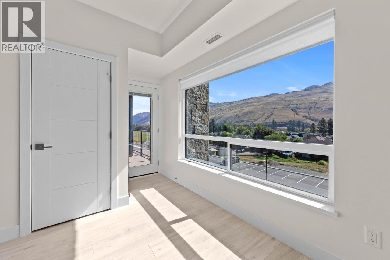 #206 651 DUNES DRIVE - 13