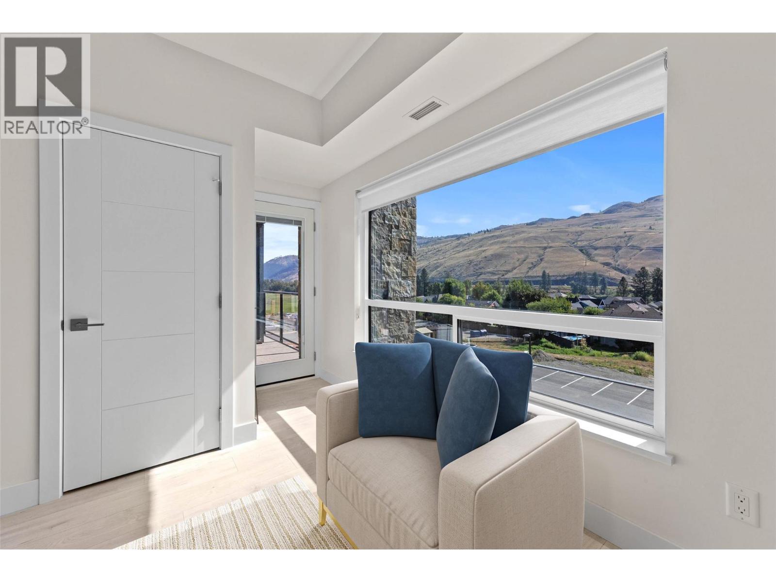#206 651 DUNES DRIVE - 14