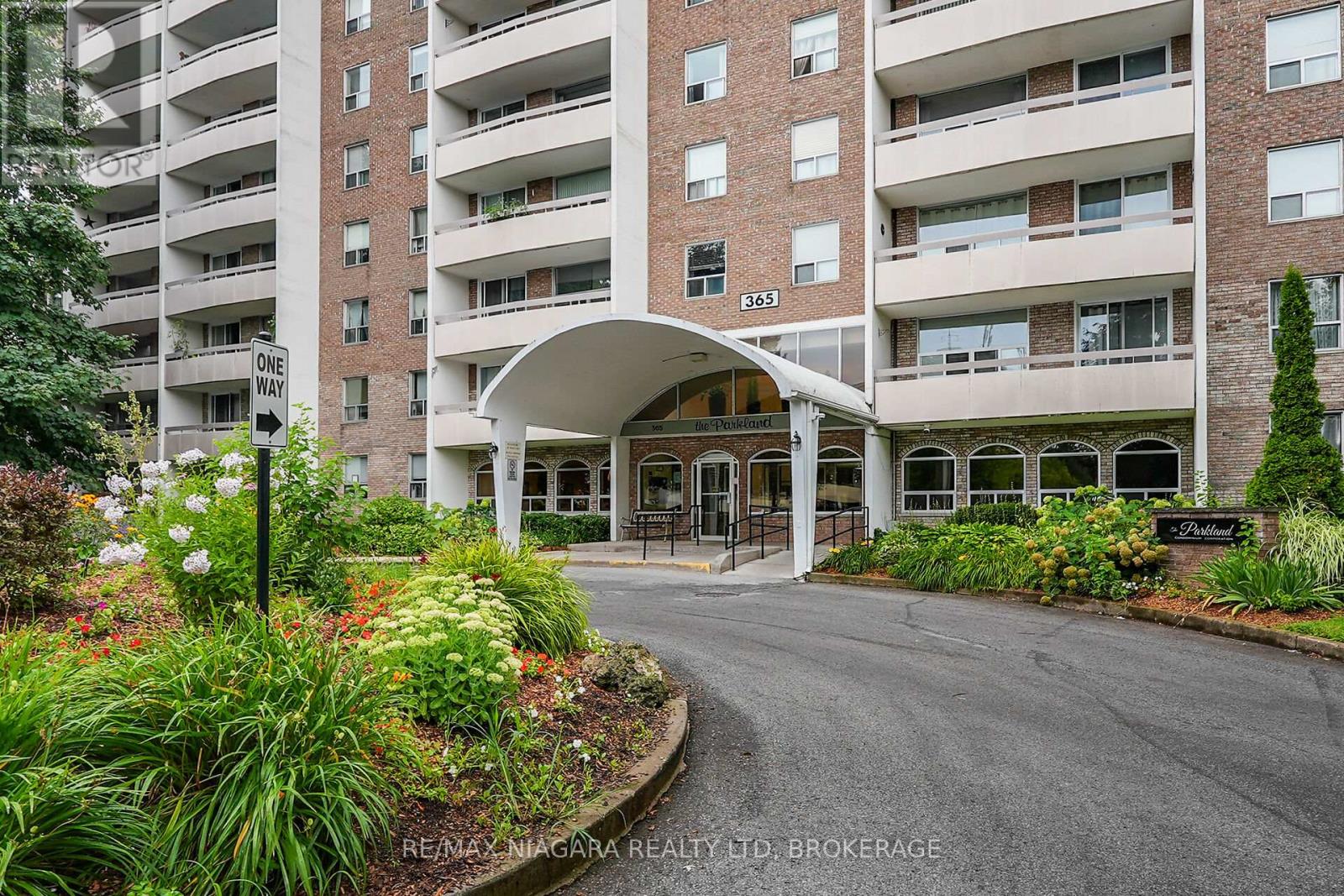 Photo 34 of 1003 365 Geneva Street, St Catharines ON