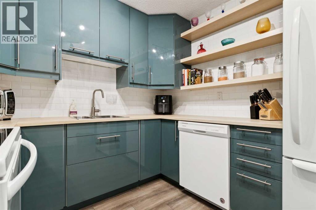 3110, 4001C 49 Street NW, Calgary, Alberta