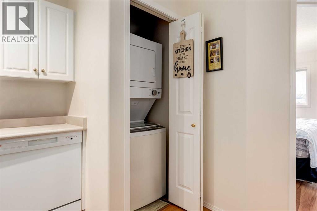 Single Family House for Sale in   Somervale Court SW Somerset Calgary 